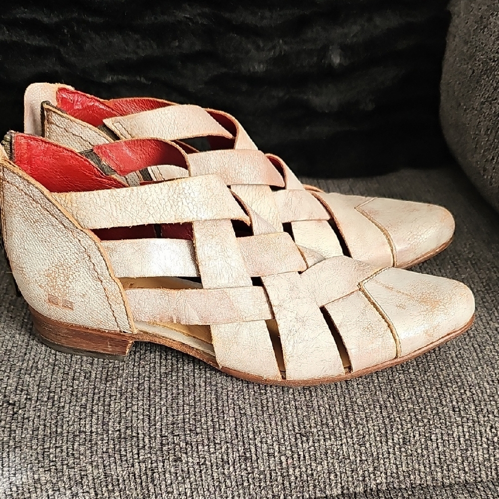 Bed Stu Cream Leather Ankle Booties Sz 6.5